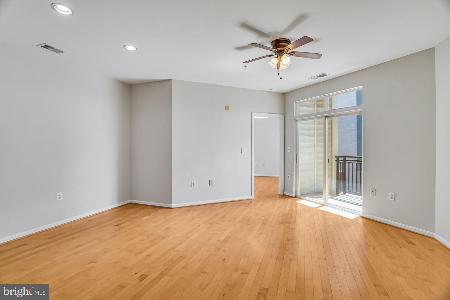 2655 Prosperity Ave #201 Property Photo 9