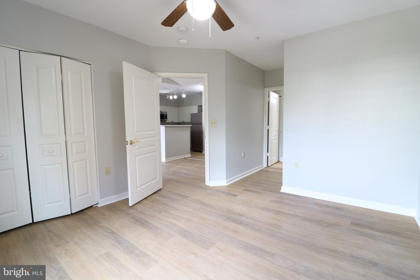 2204 Westcourt Ln #405 Property Photo 10