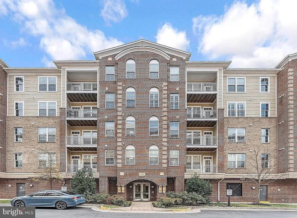 13723 NEIL ARMSTRONG AVE #209 Property Photo 1