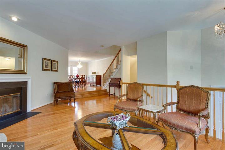 2129 Kings Garden Way Property Photo 4