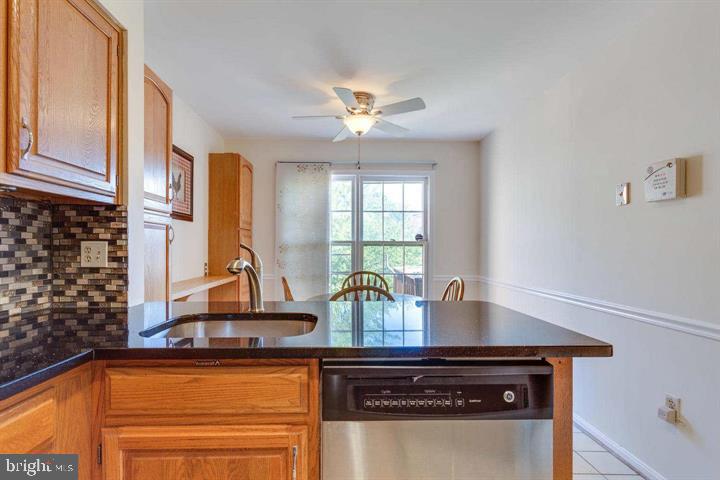 2129 Kings Garden Way Property Photo 10