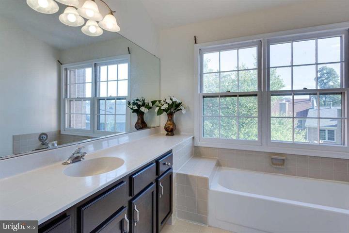 2129 Kings Garden Way Property Photo 16