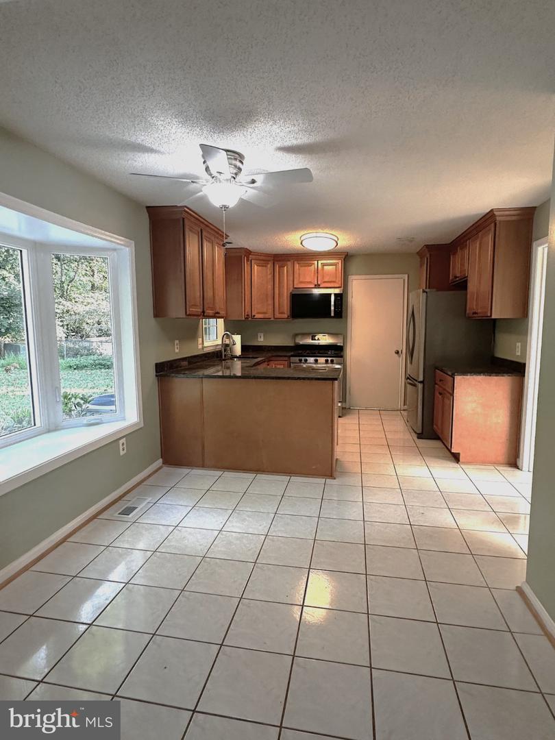 9612 Whitecedar Ct Property Photo 12