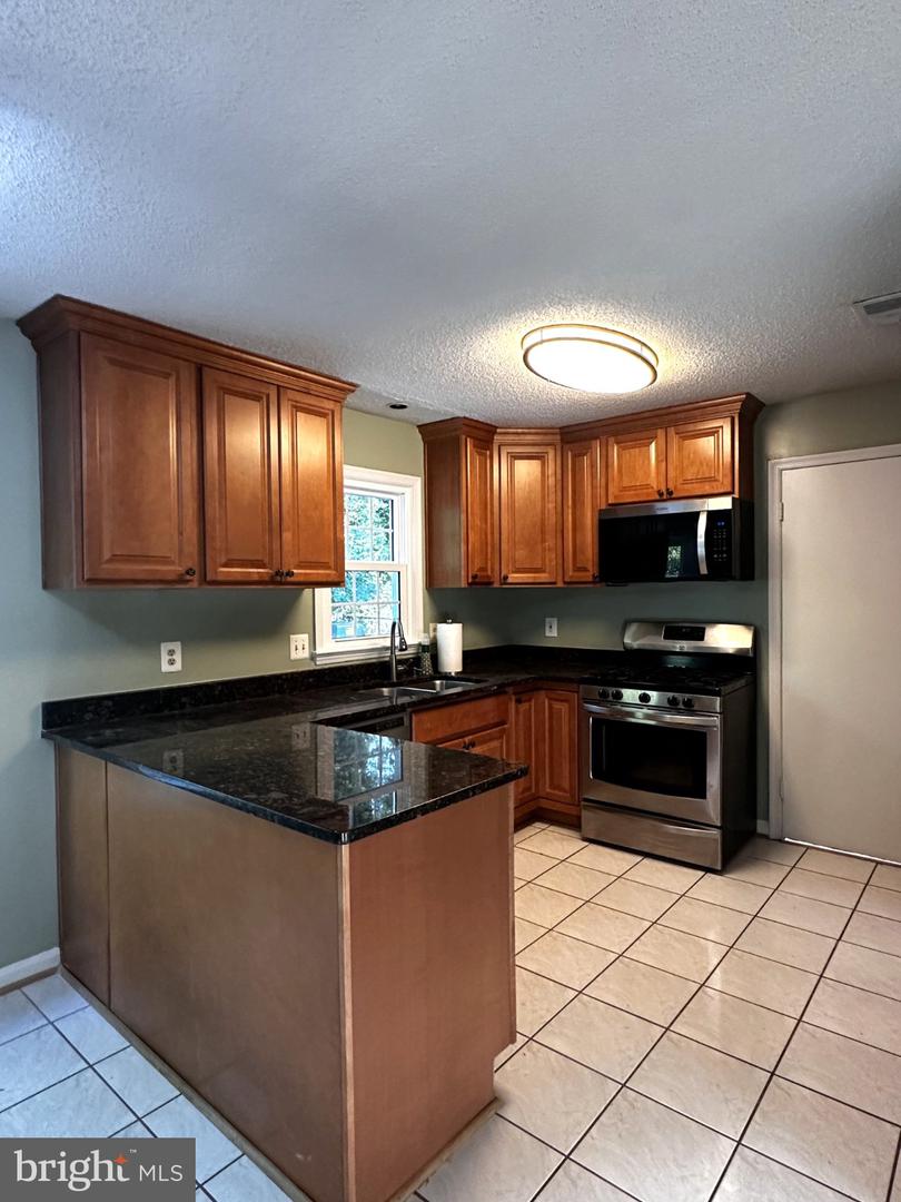 9612 Whitecedar Ct Property Photo 13