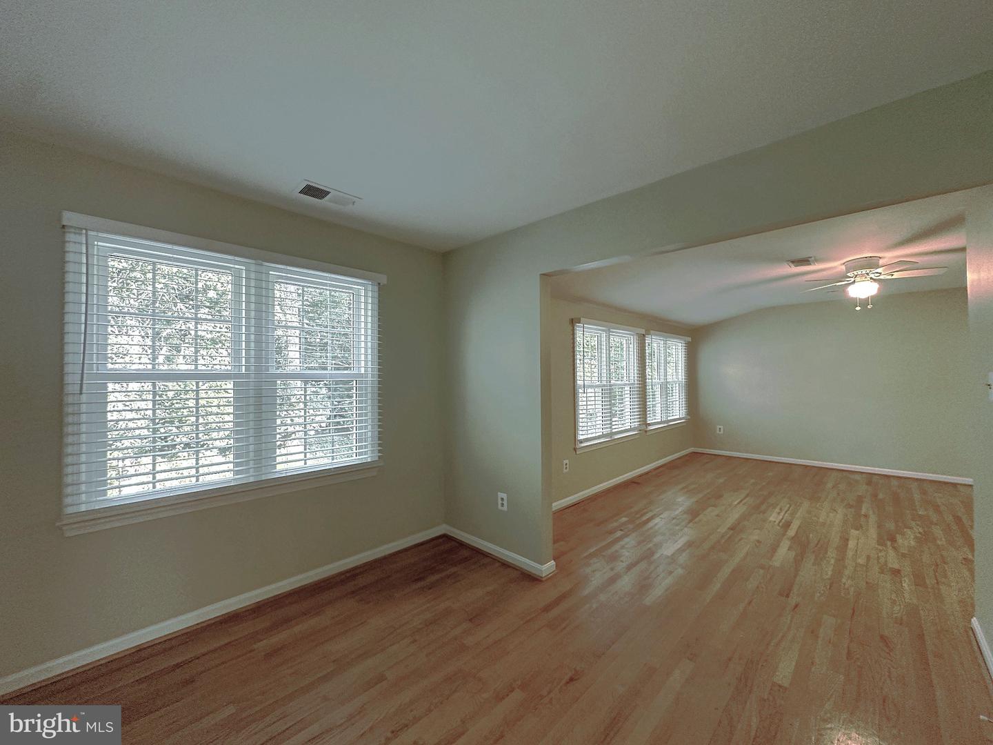 9612 Whitecedar Ct Property Photo 14