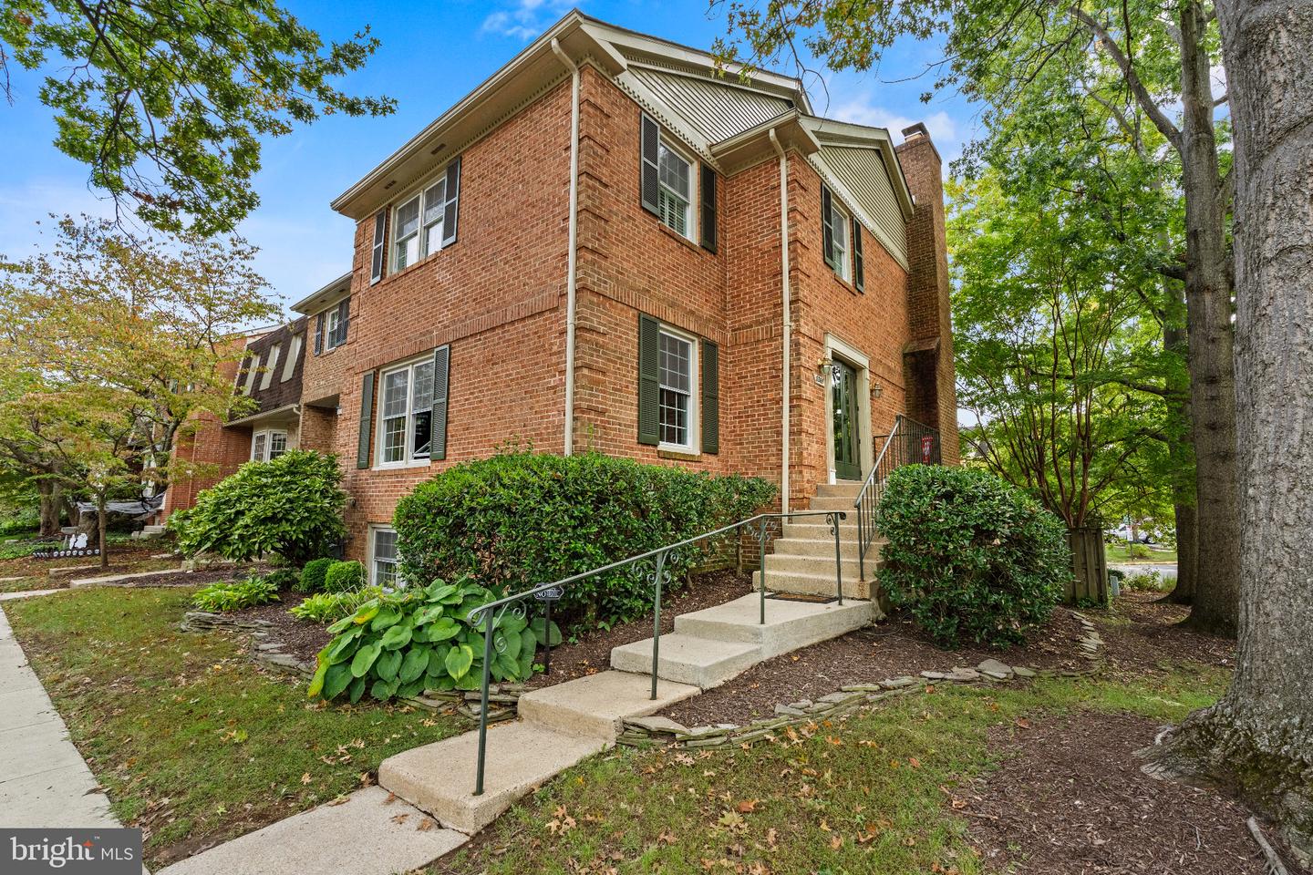 8265 Cedar Landing Ct Property Photo 1