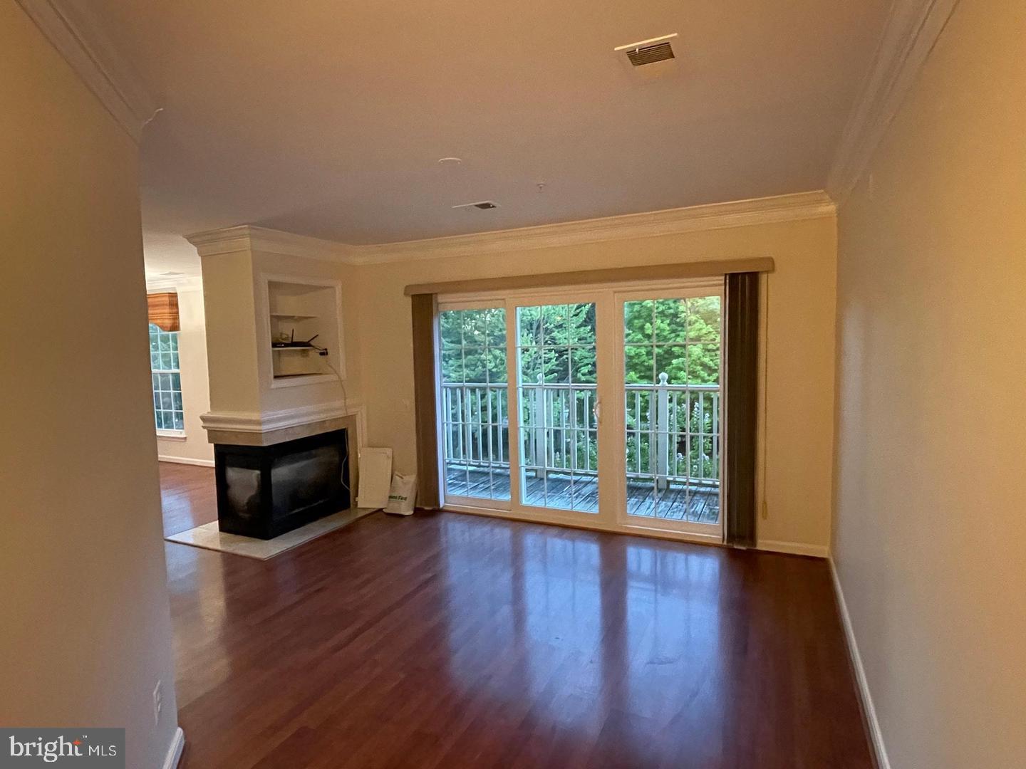 7068 Falls Reach Dr #301 Property Photo 2