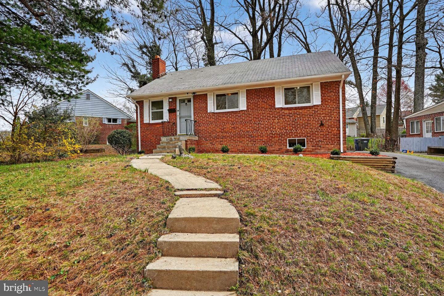 3601 Crest Dr Property Photo 2