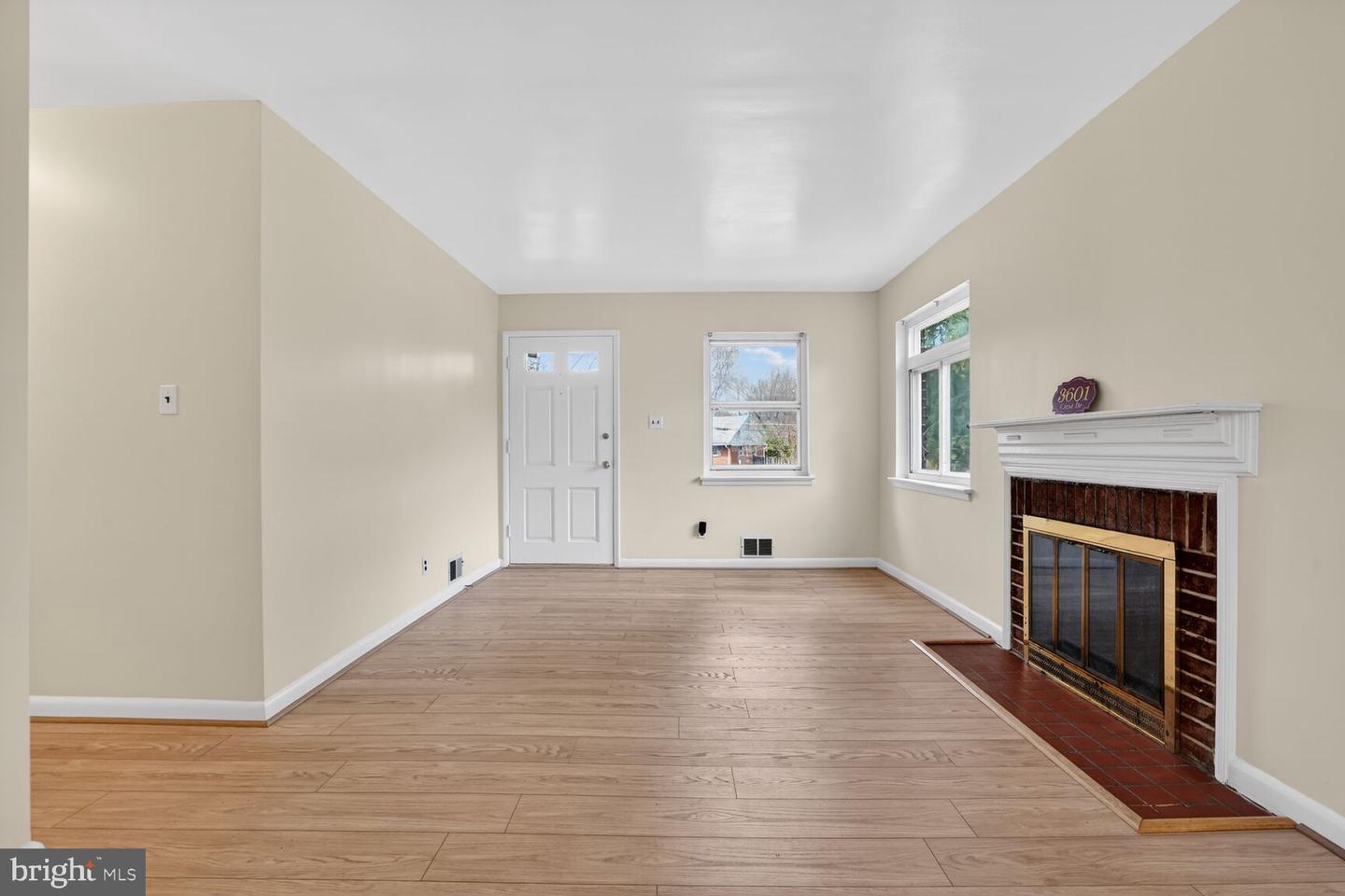 3601 Crest Dr Property Photo 5