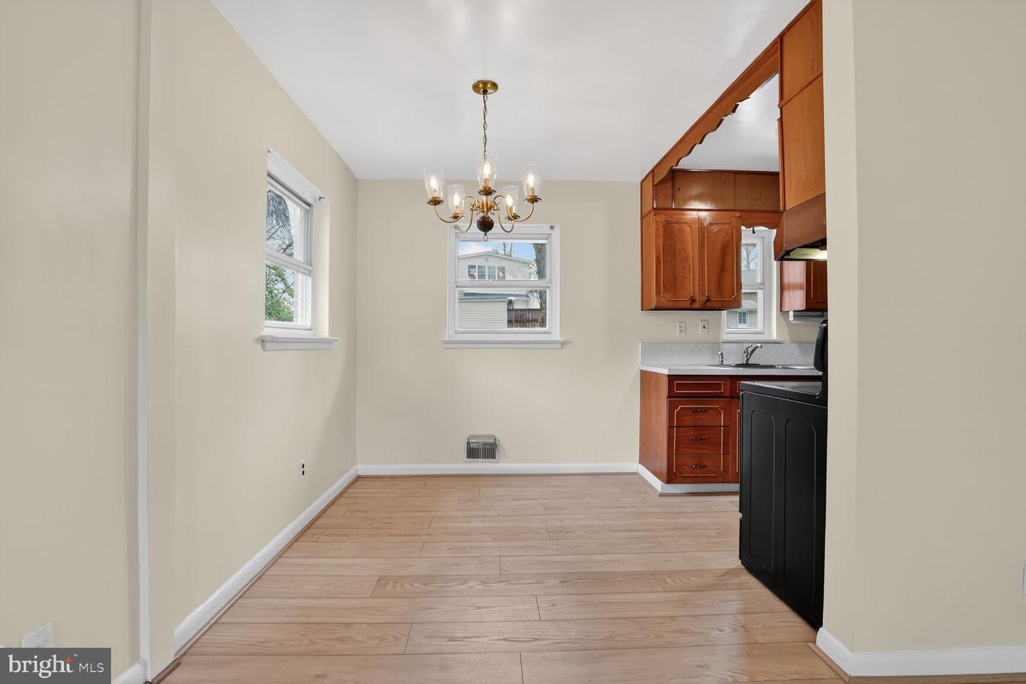 3601 Crest Dr Property Photo 8