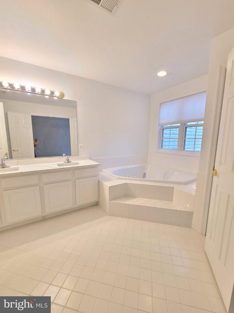 13586 Cedar Run Ln Property Photo 29