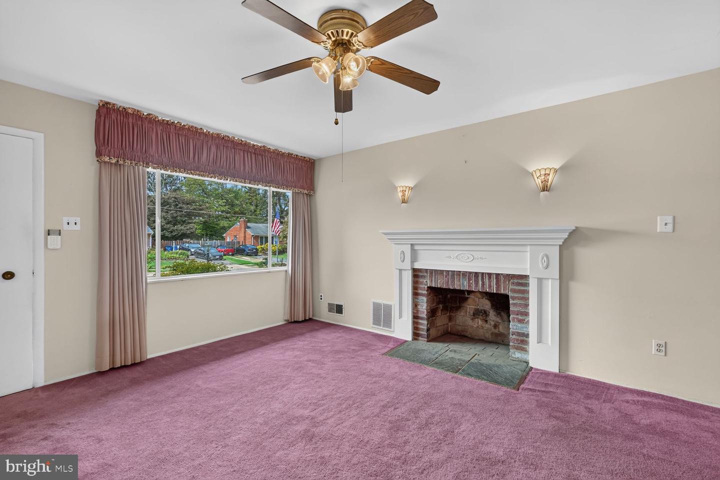 5508 Ivor St Property Photo 8