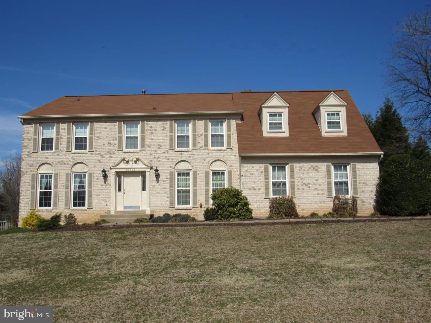 10406 DUNN MEADOW RD Property Photo 1