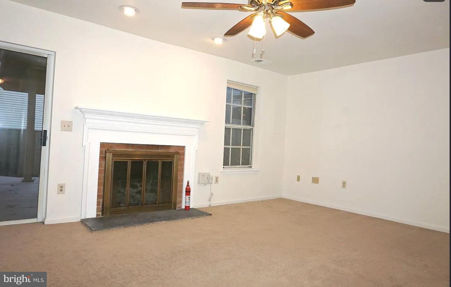 7863 Wintercress Ln Property Photo 8
