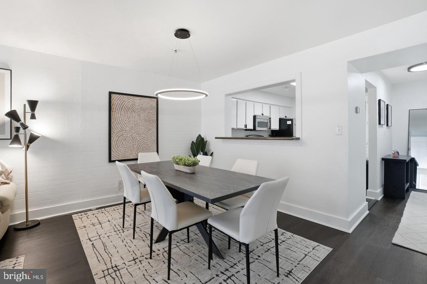 3179 Summit Square Dr #2-a2 Property Photo 3
