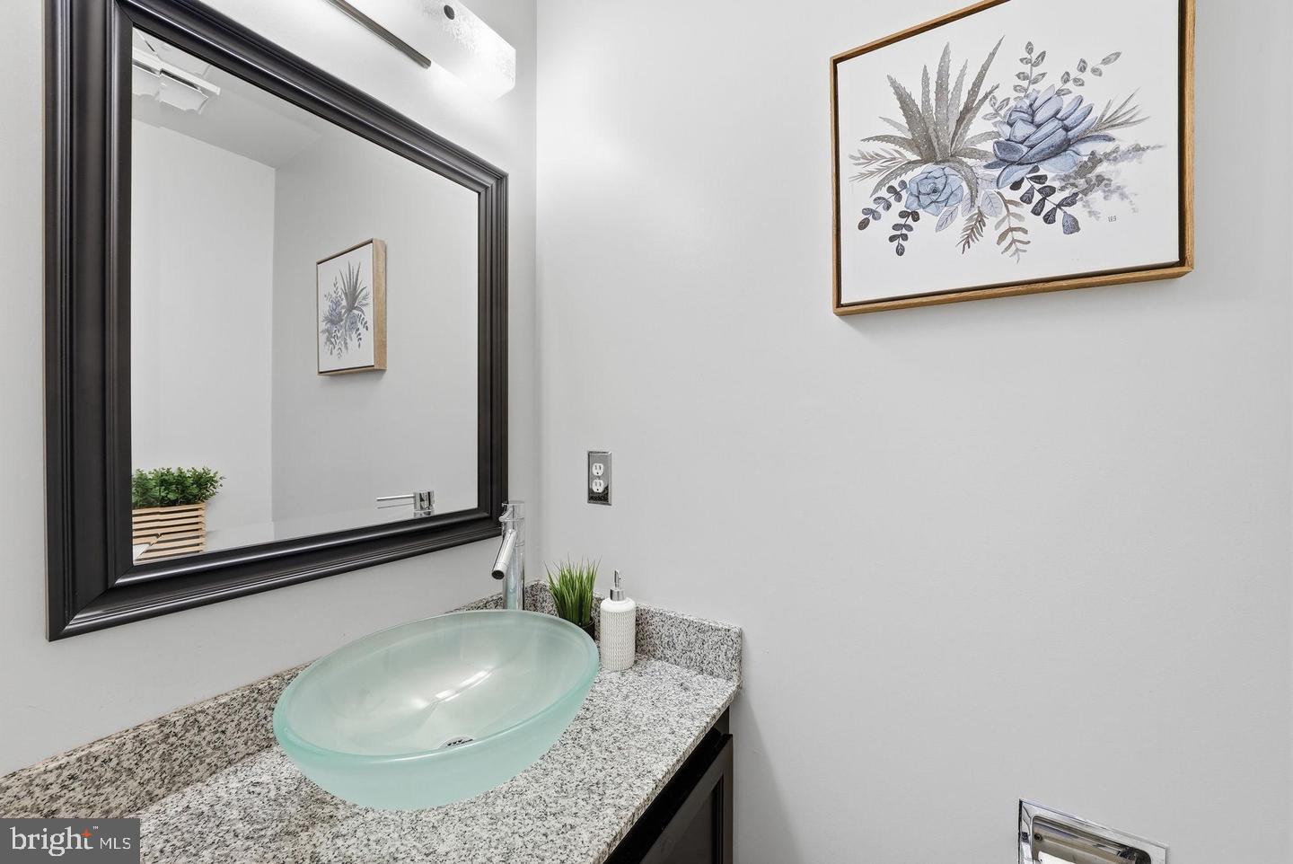 6472 Brick Hearth Ct Property Photo 8
