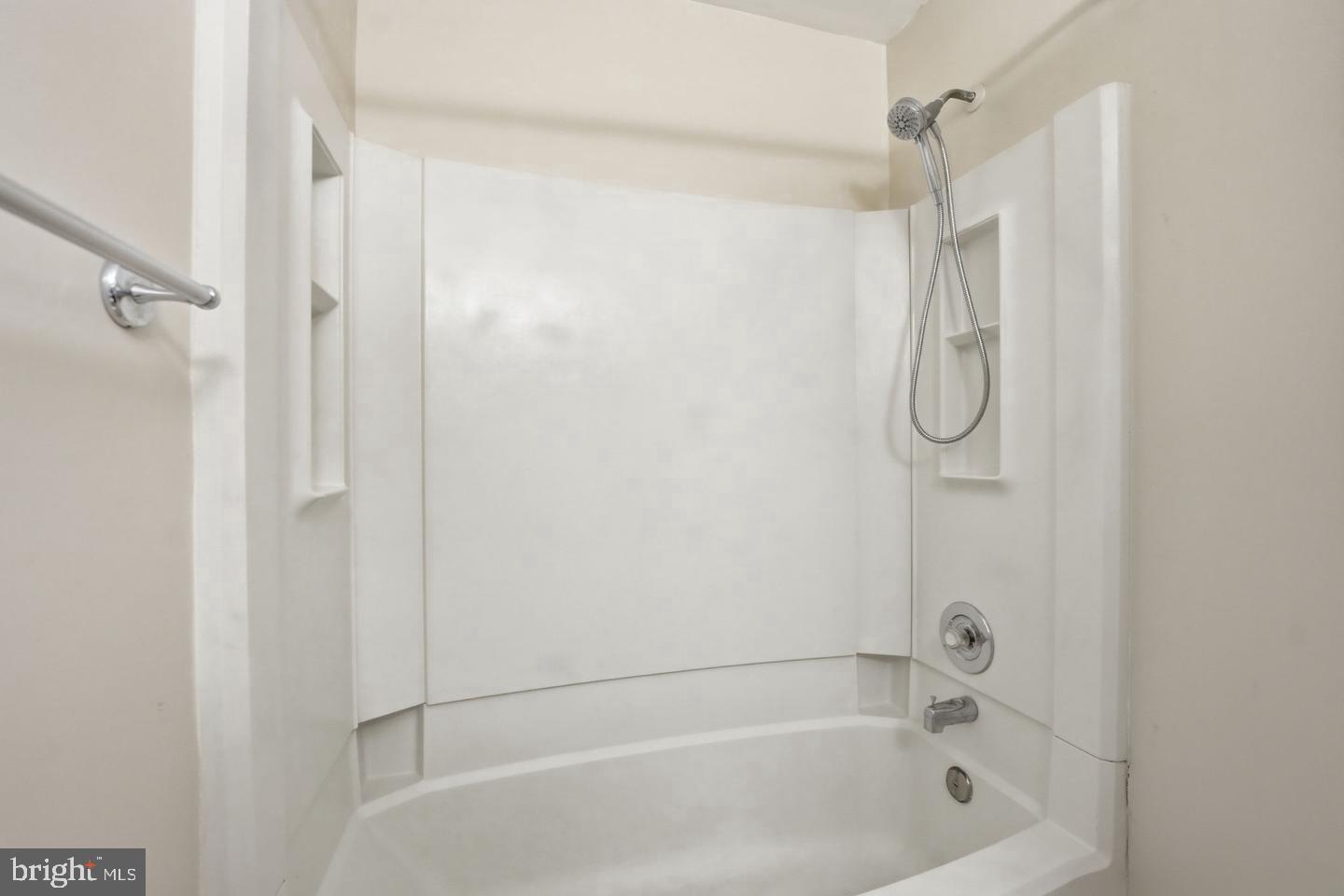 6472 Brick Hearth Ct Property Photo 21