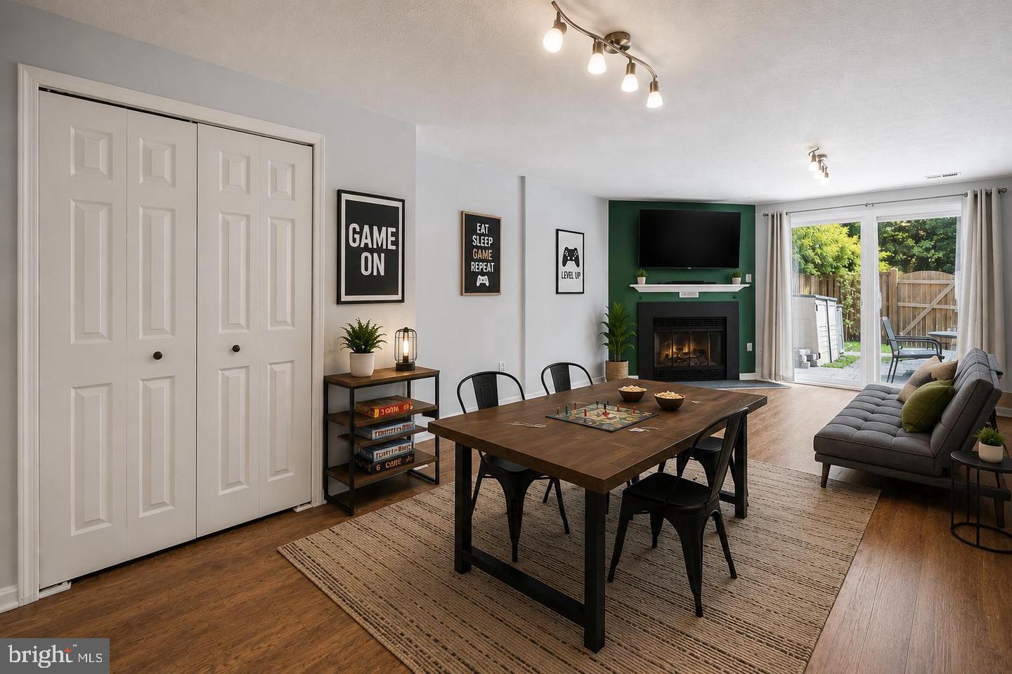6472 Brick Hearth Ct Property Photo 33