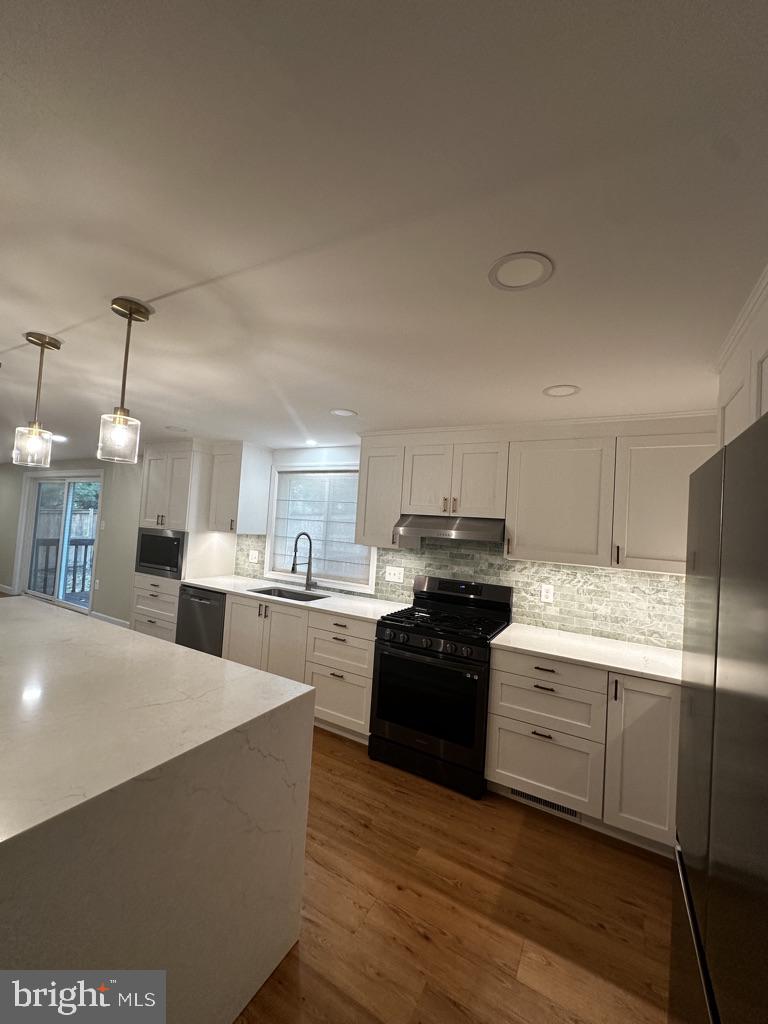 2281 Dosinia Ct Property Photo 6