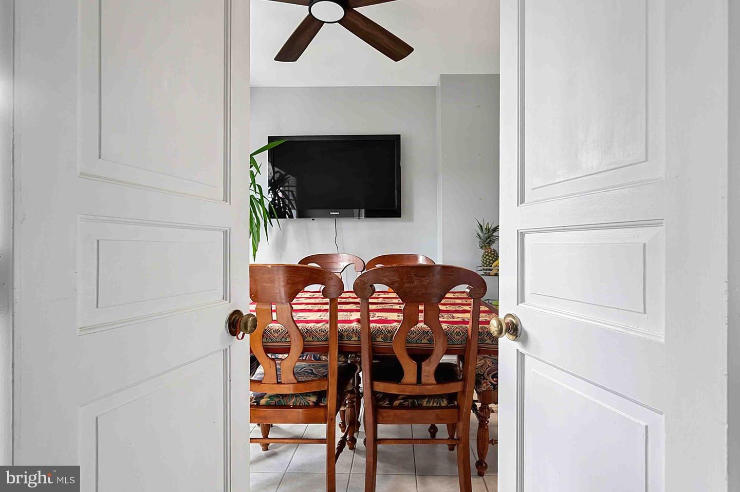 8261 Taunton Pl Property Photo 14