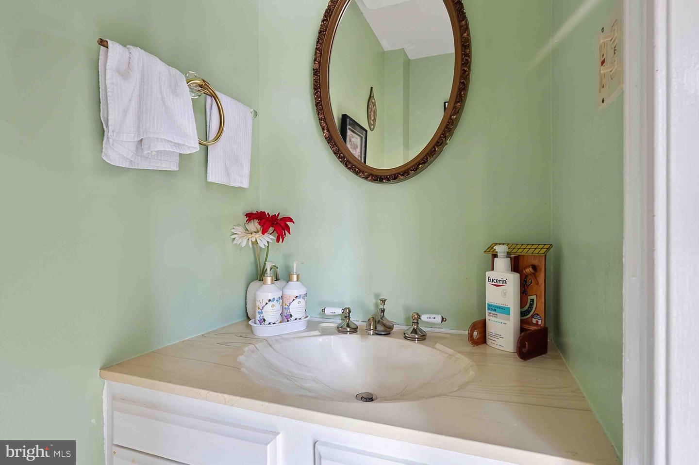 8261 Taunton Pl Property Photo 20
