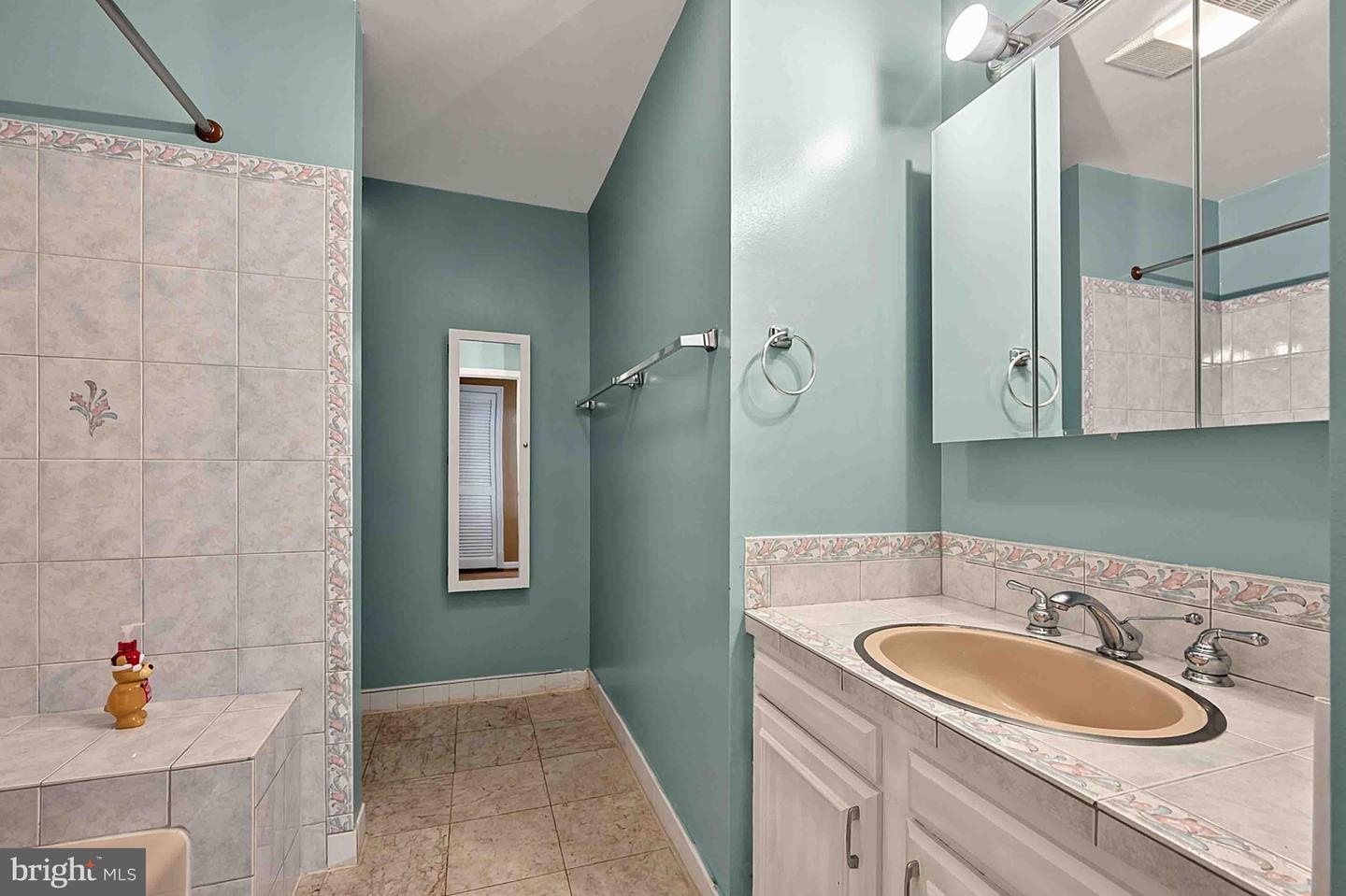 8261 Taunton Pl Property Photo 25