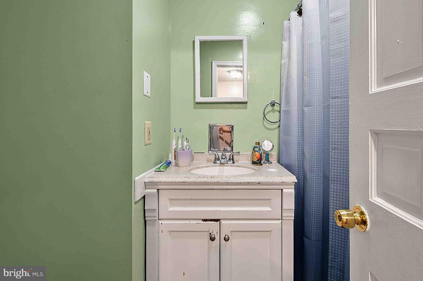 8261 Taunton Pl Property Photo 31