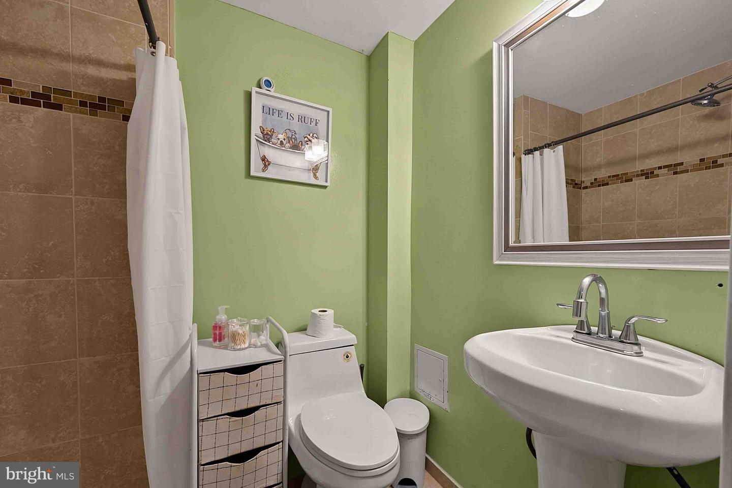 8261 Taunton Pl Property Photo 38