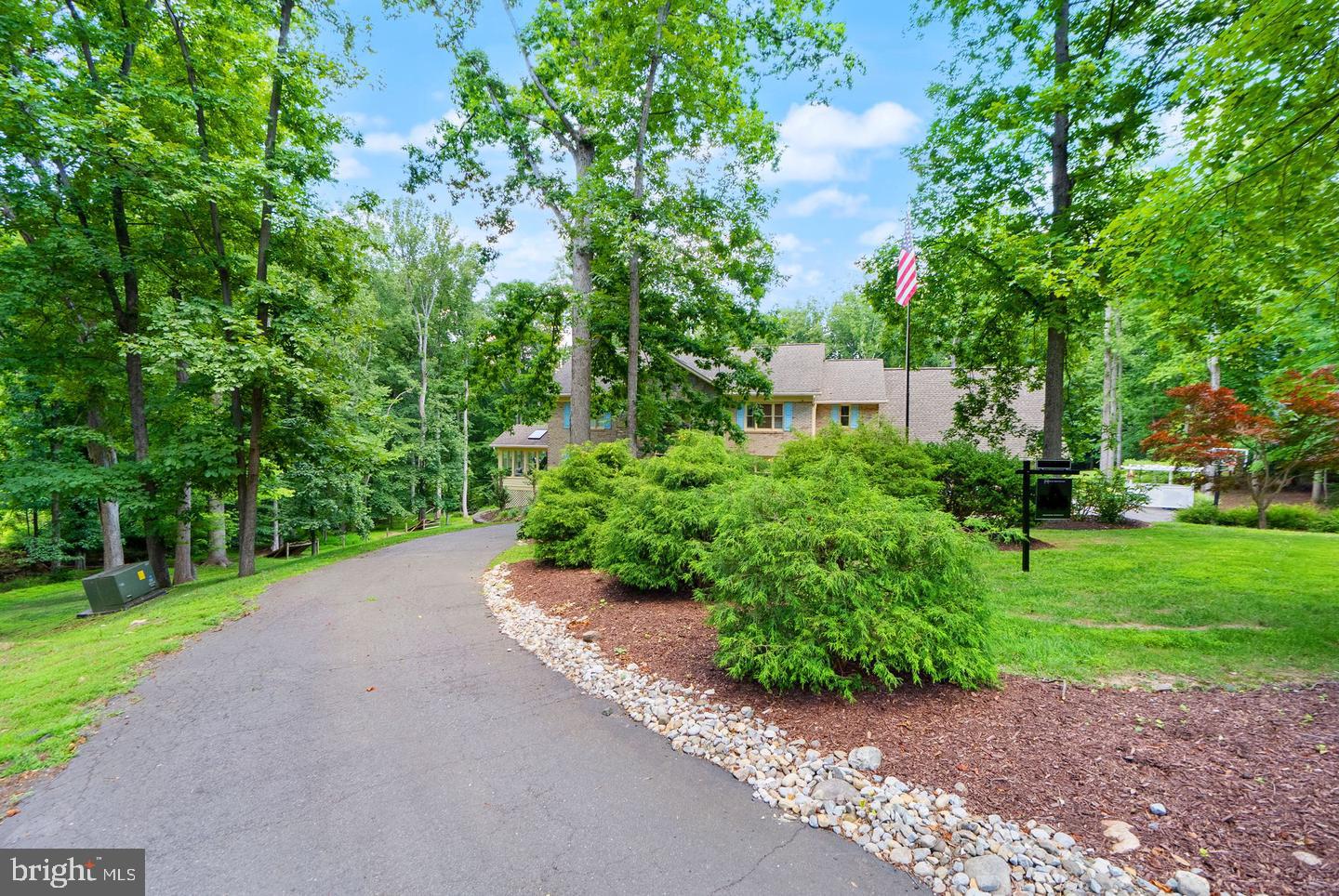 431 Olympia Way Property Photo 6