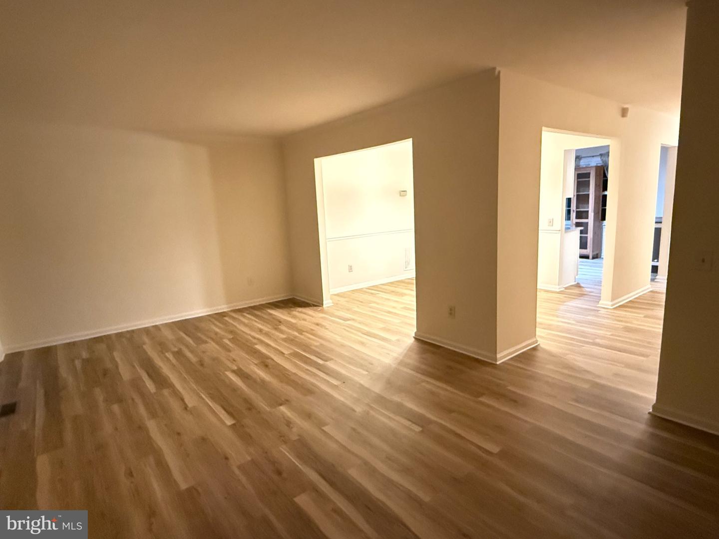 8915 Grandstaff Ct Property Photo 12