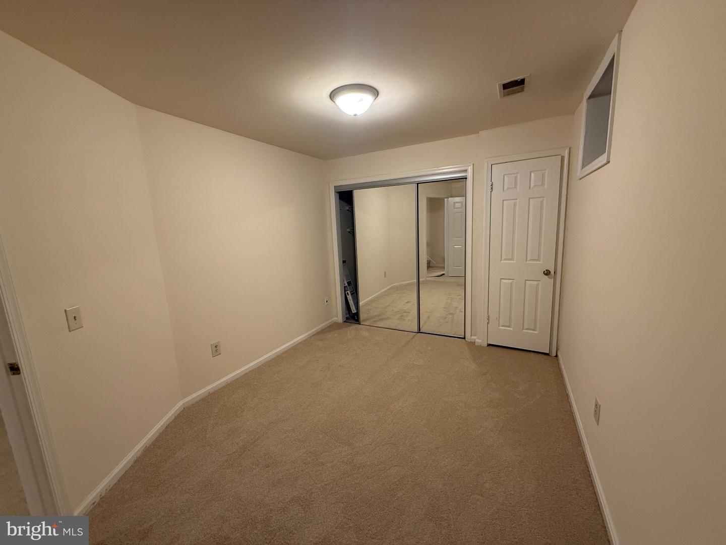 8915 Grandstaff Ct Property Photo 13