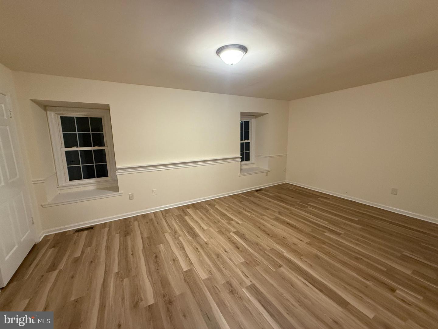8915 Grandstaff Ct Property Photo 18
