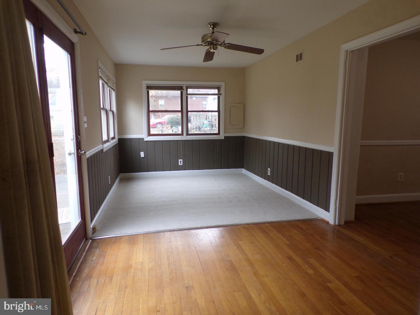2853 Fairmont St Property Photo 7