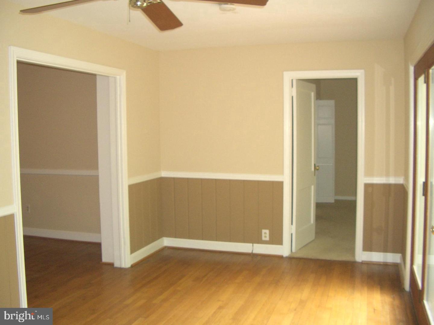2853 Fairmont St Property Photo 8
