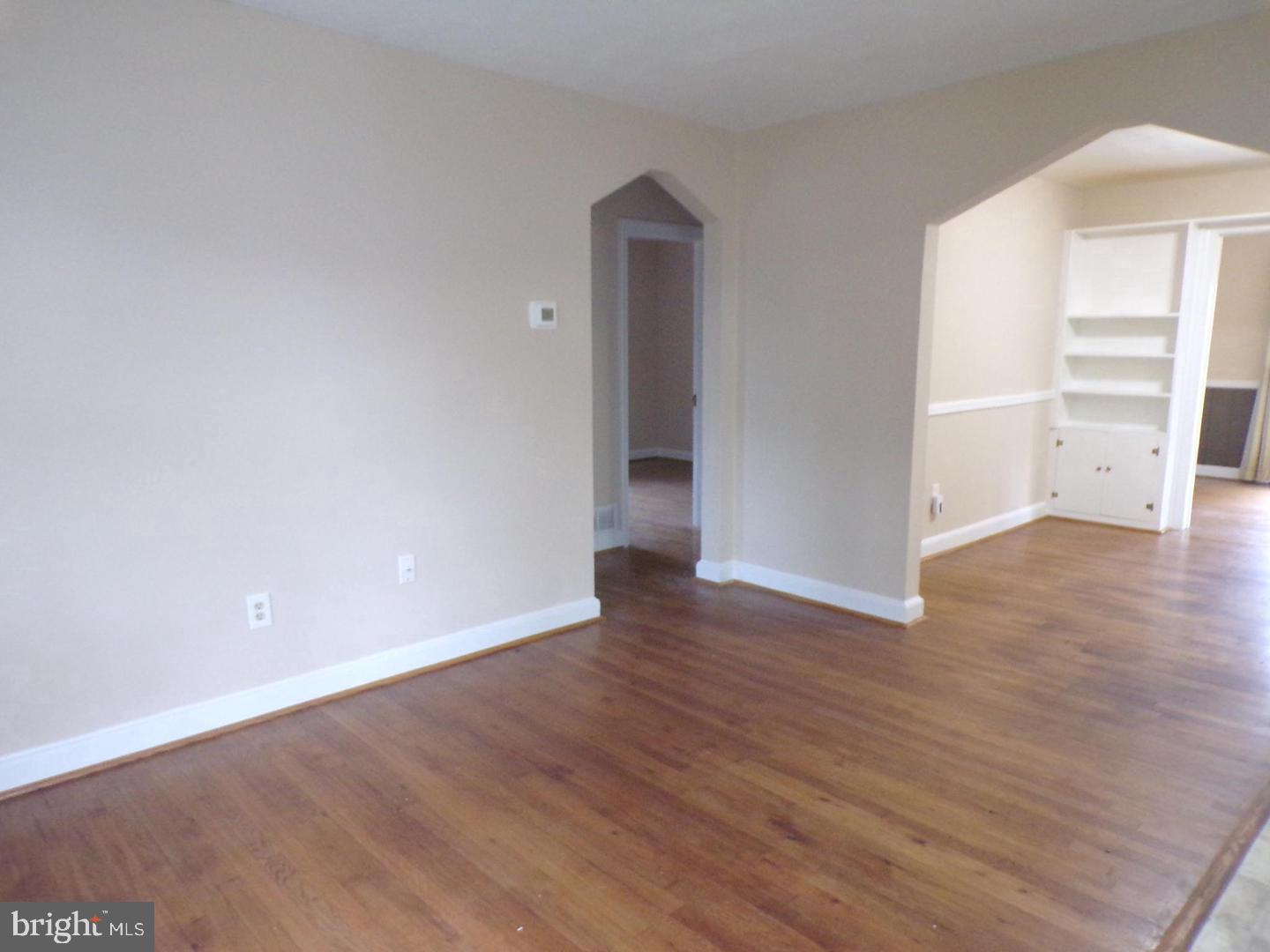 2853 Fairmont St Property Photo 13