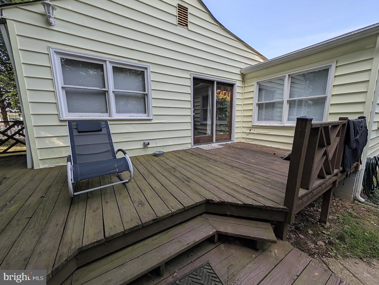 2853 Fairmont St Property Photo 34