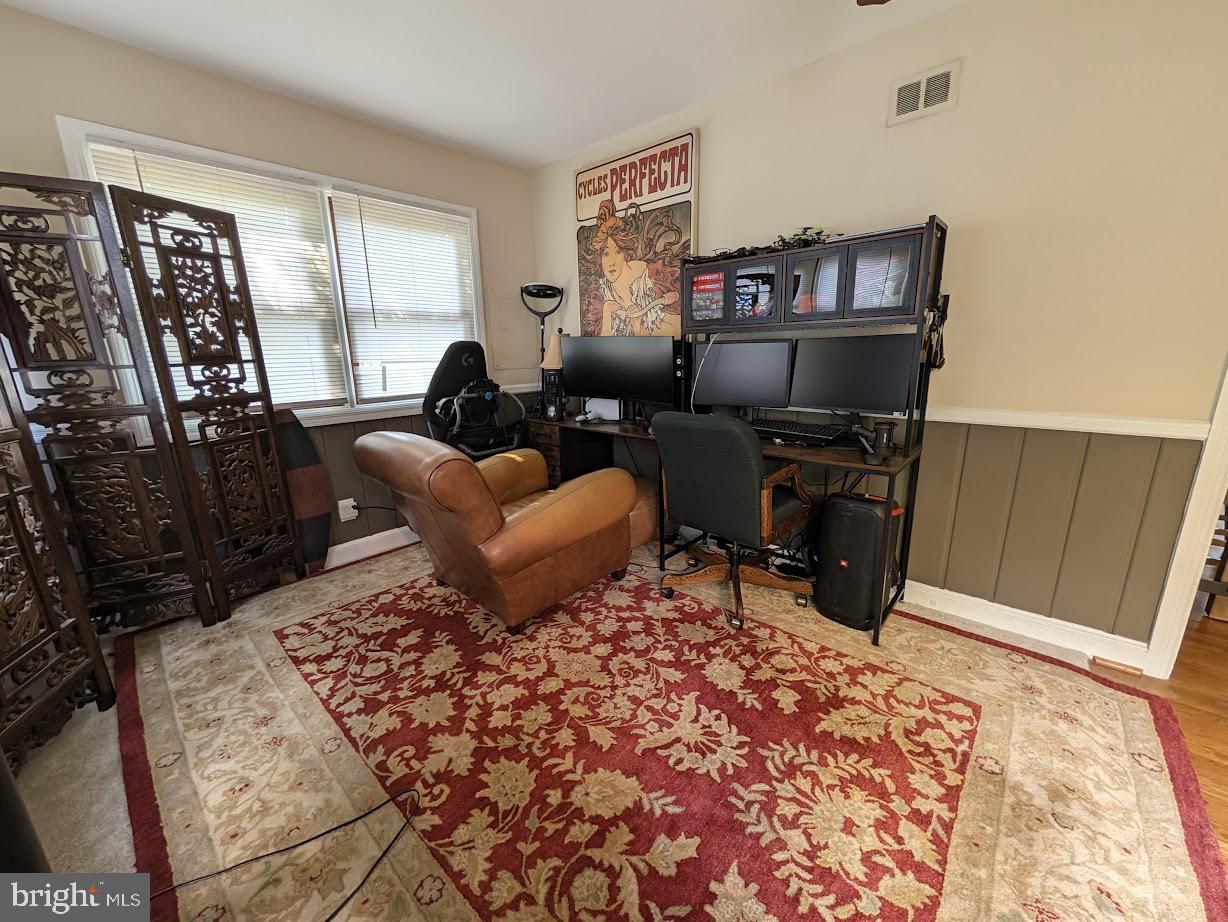 2853 Fairmont St Property Photo 44