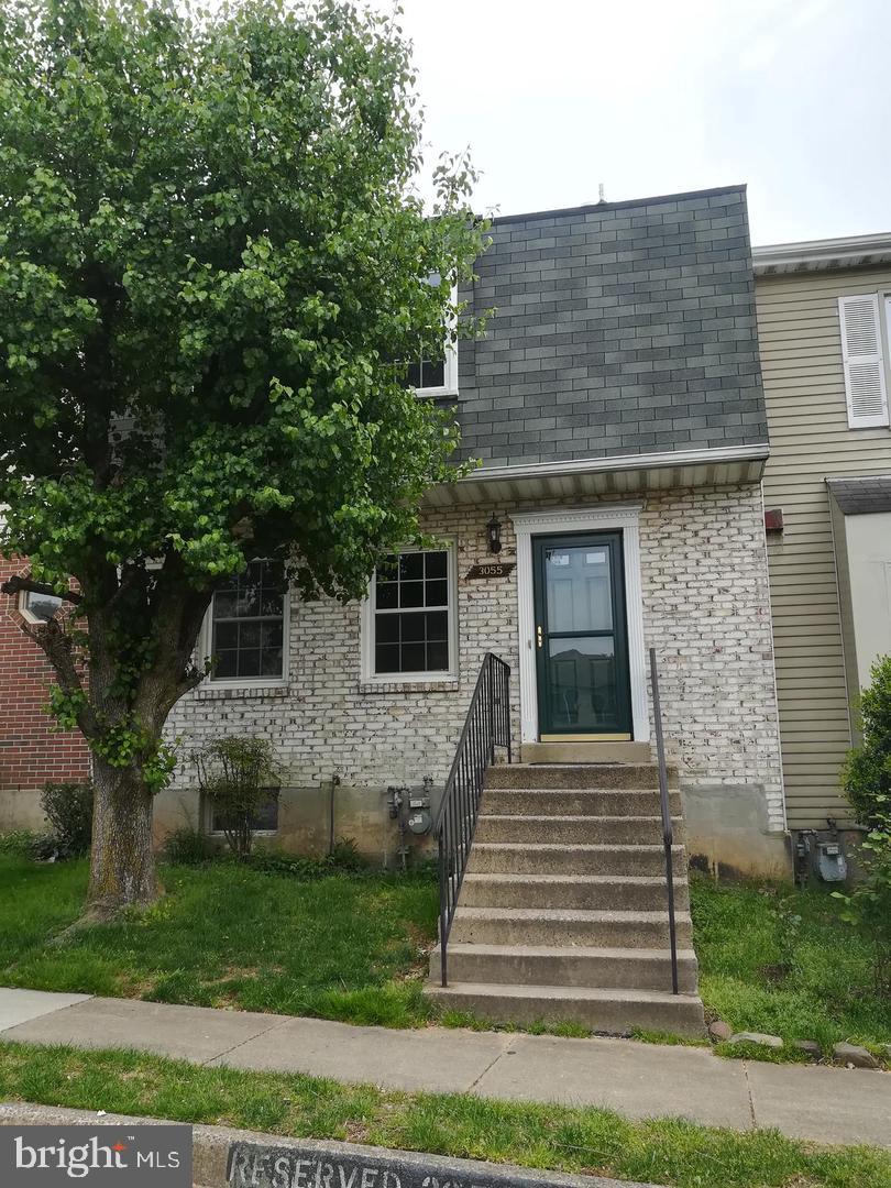 3055 HICKORY GROVE CT Property Photo 1