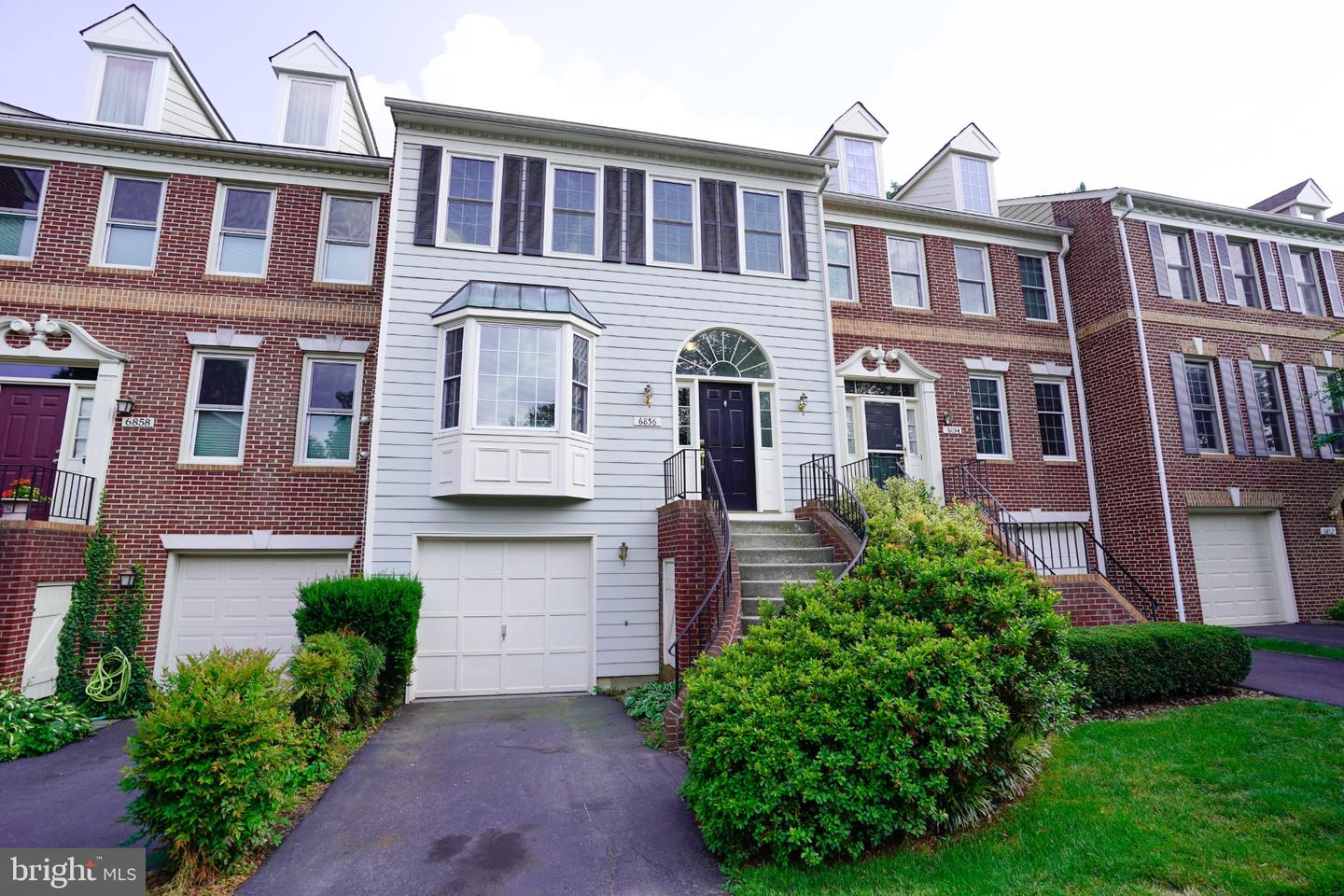 6856 Mclean Province Cir Property Photo 1