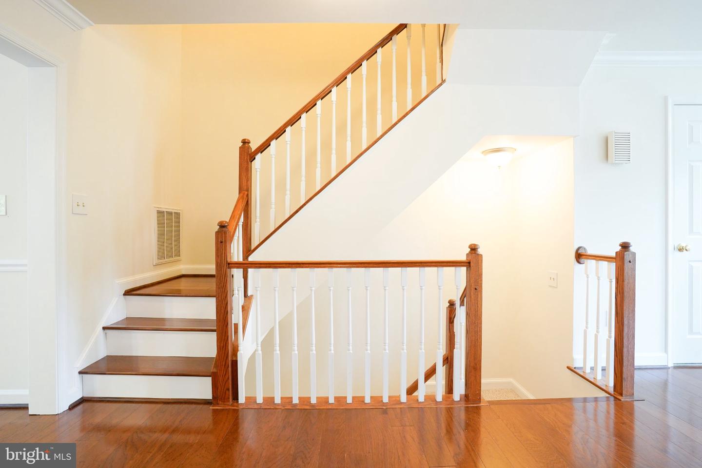 6856 Mclean Province Cir Property Photo 7