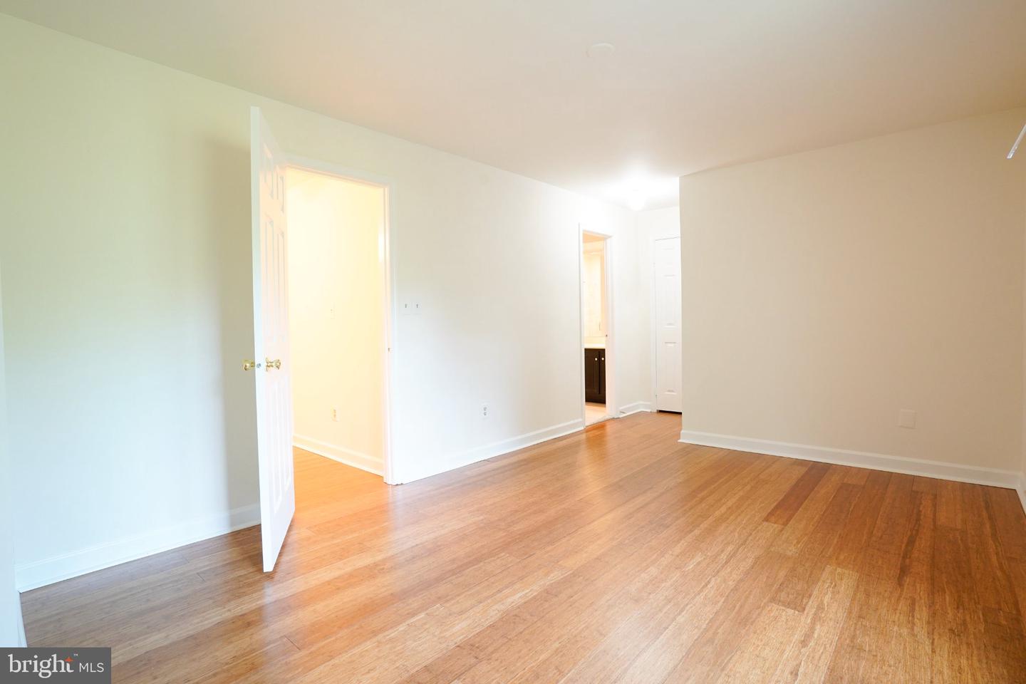 6856 Mclean Province Cir Property Photo 8