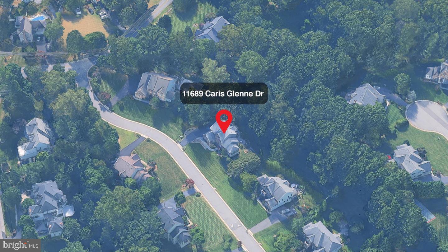 11689 Caris Glenne Dr Property Photo 14