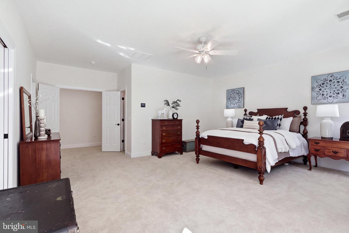 11689 Caris Glenne Dr Property Photo 45