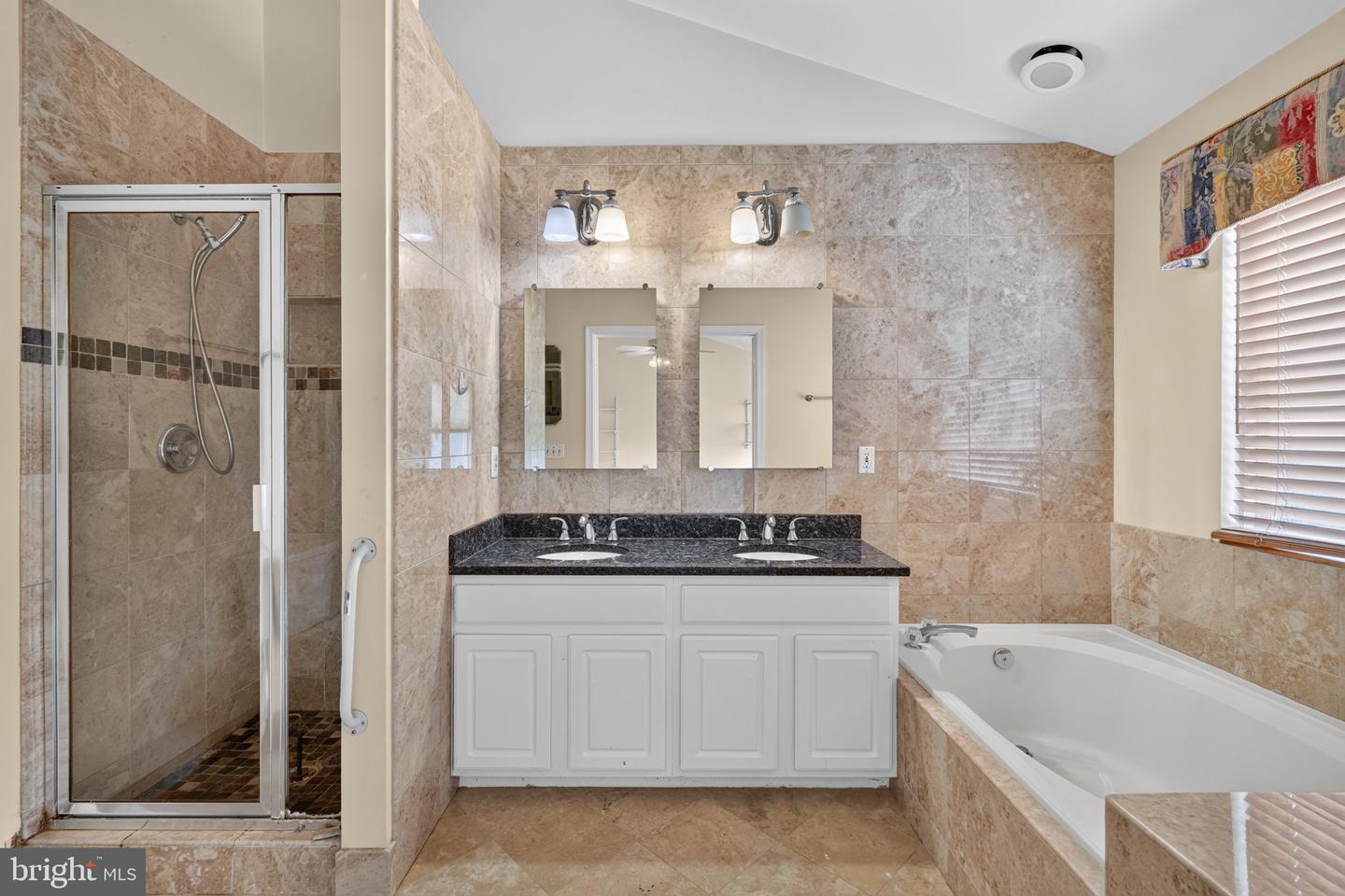 5121 Ballycastle Cir Property Photo 25