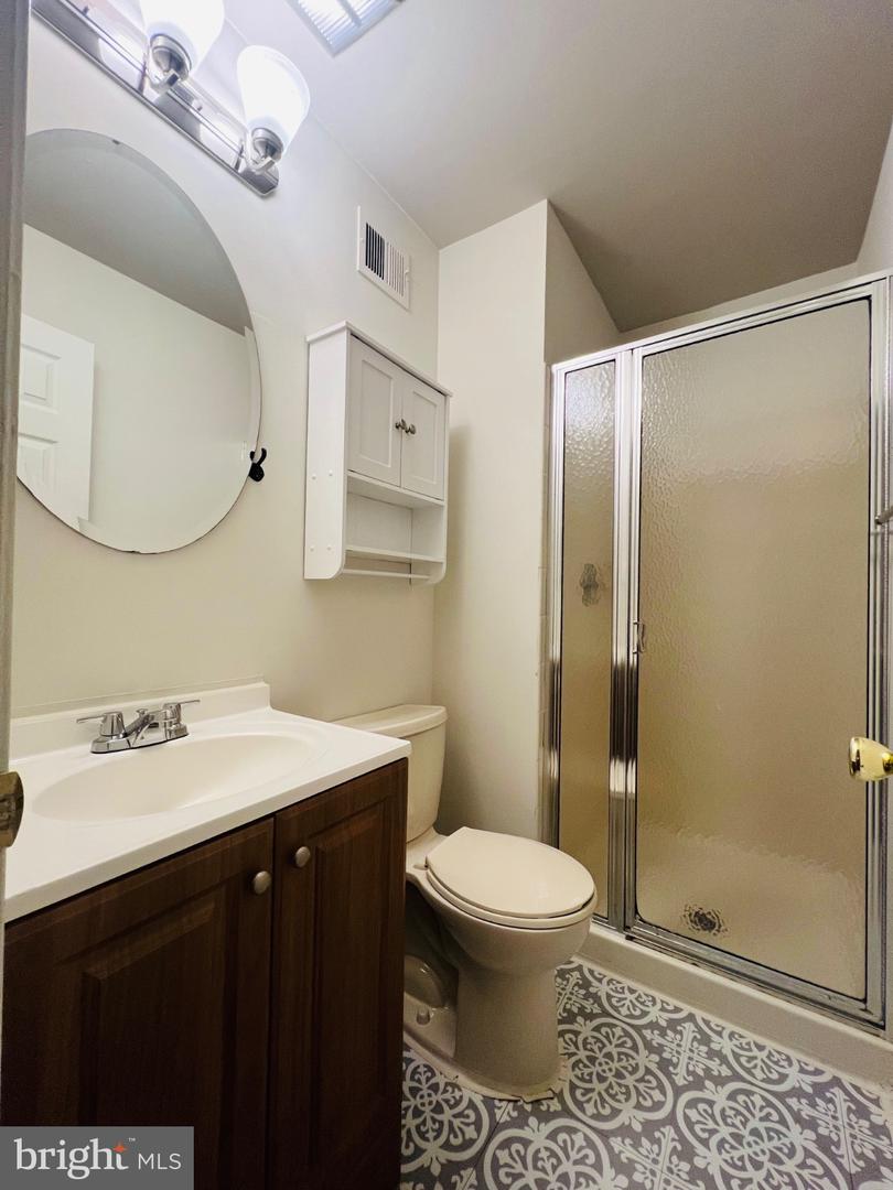 6279 Kerrydale Dr Property Photo 9