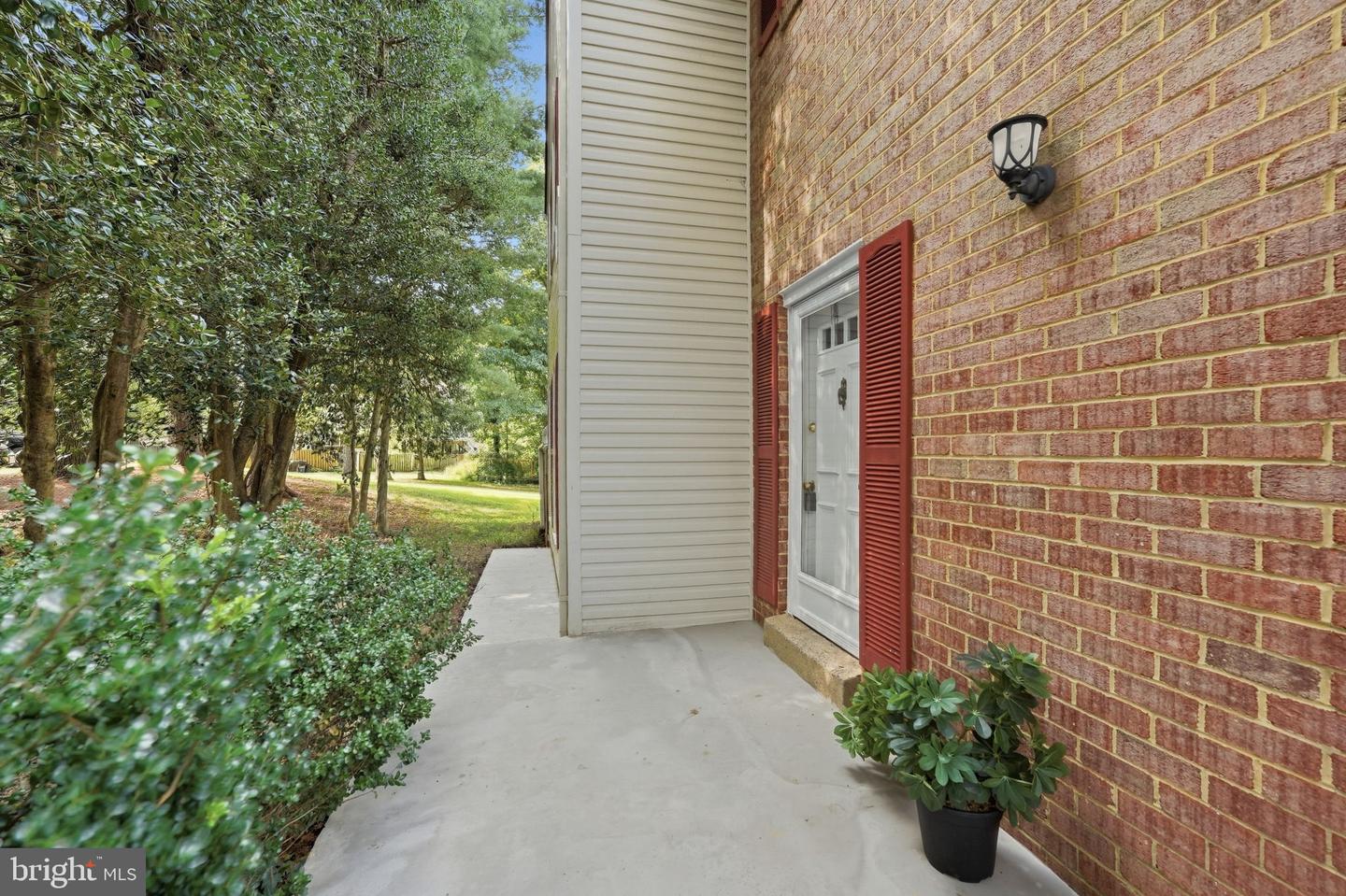 6364 Buffie Ct Property Photo 5