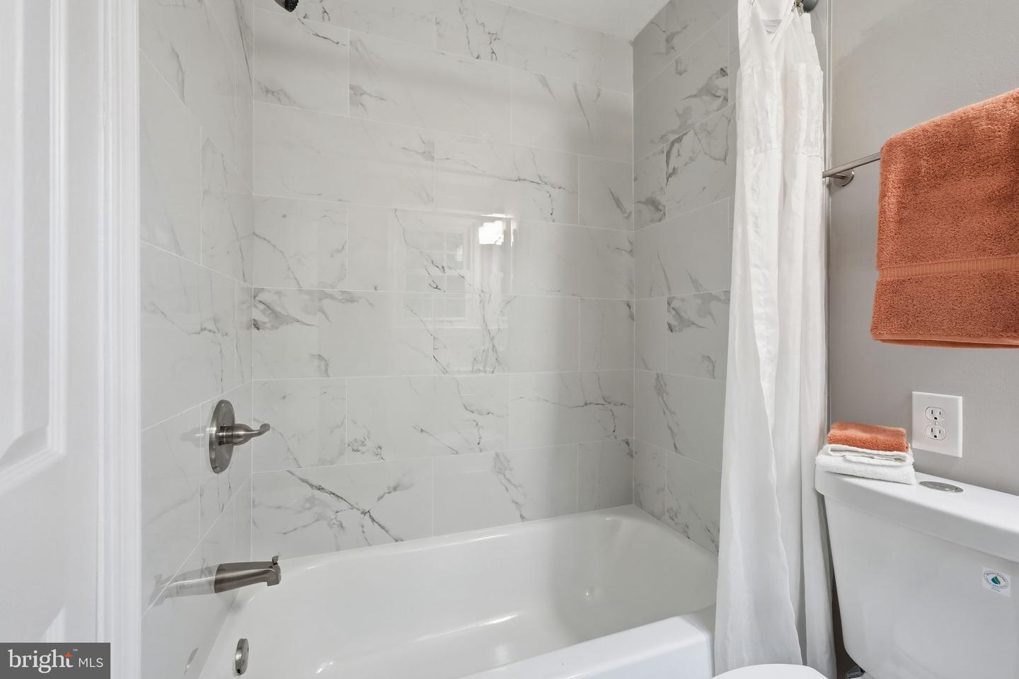 6364 Buffie Ct Property Photo 24