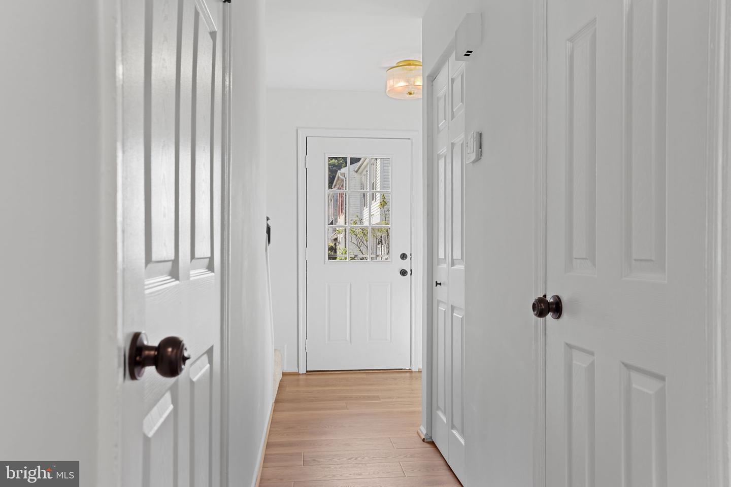 10072 Apple Wood Ct Property Photo 4