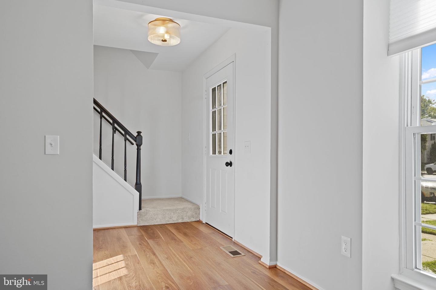 10072 Apple Wood Ct Property Photo 6