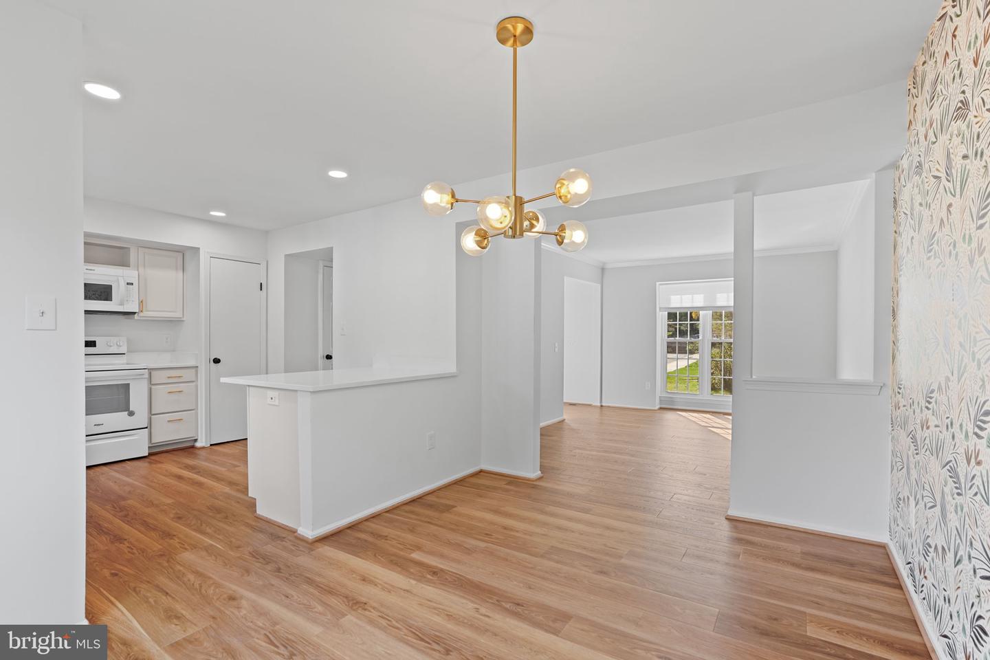 10072 Apple Wood Ct Property Photo 13